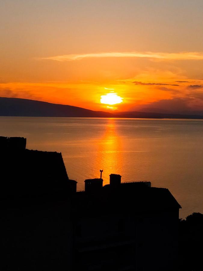 Novouredeni Stan S Balkonom I Pogledom Na More Senj  Esterno foto