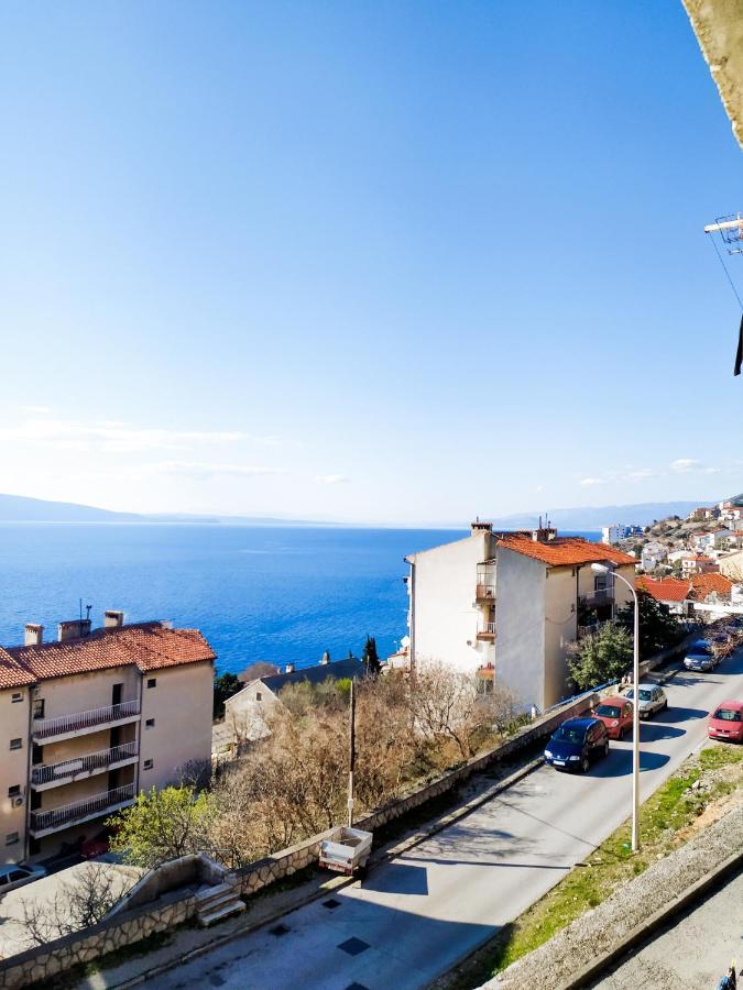 Novouredeni Stan S Balkonom I Pogledom Na More Senj  Esterno foto