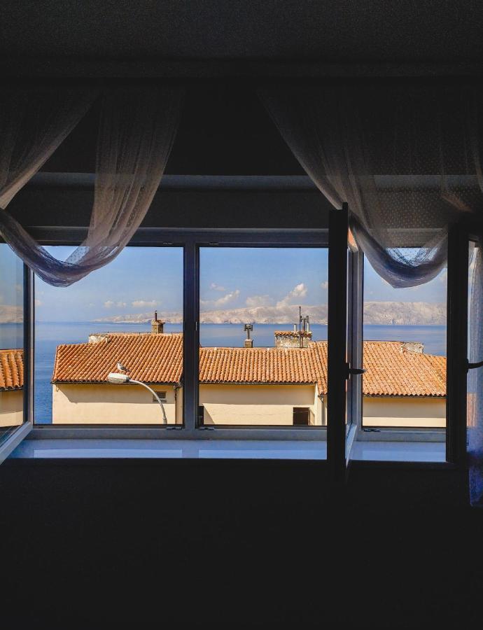 Novouredeni Stan S Balkonom I Pogledom Na More Senj  Esterno foto