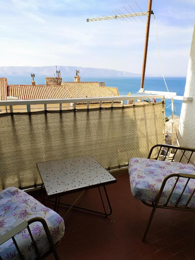 Novouredeni Stan S Balkonom I Pogledom Na More Senj  Esterno foto